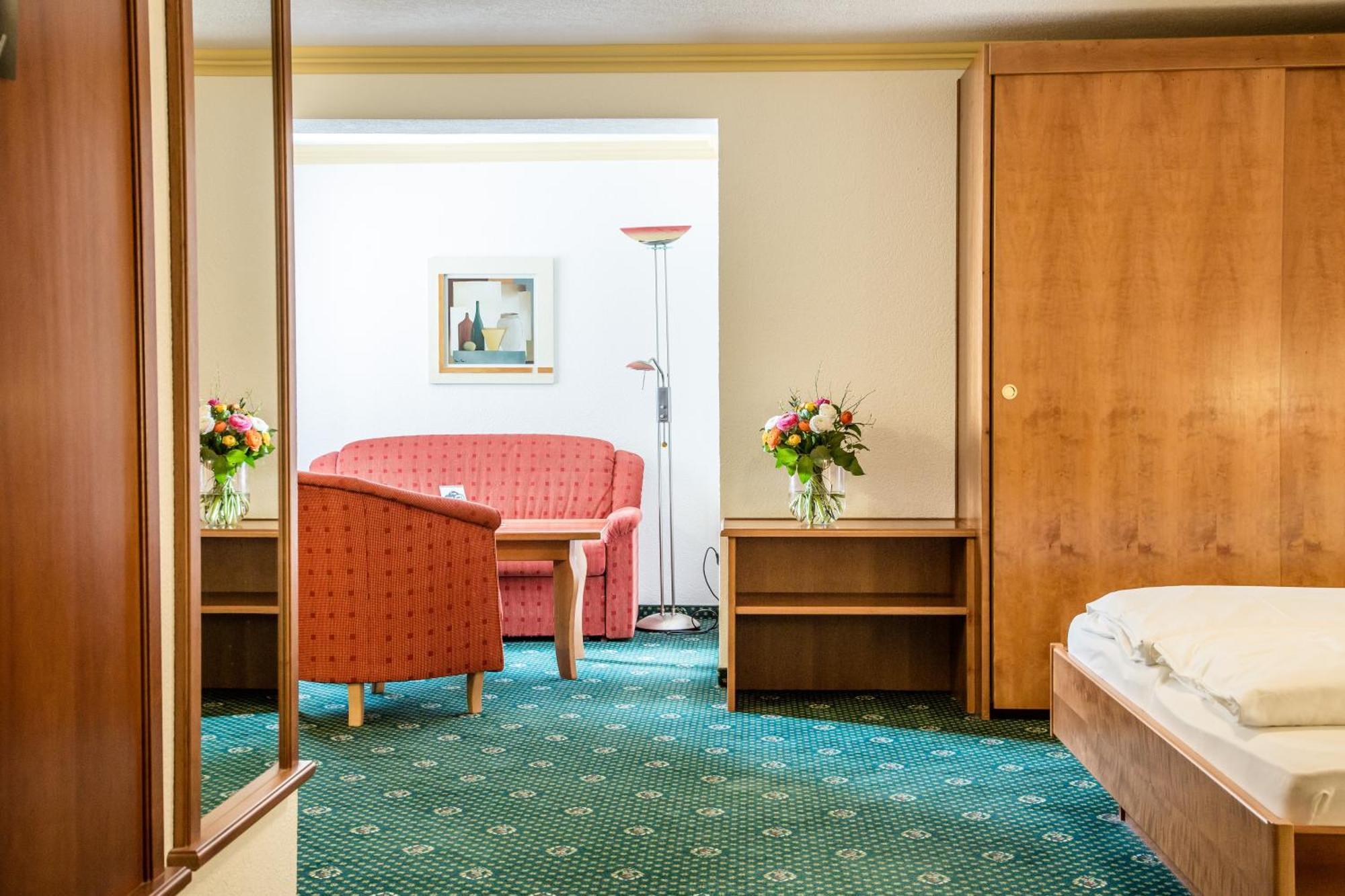 Hotel Kristall Санкт Антон ам Арлберг Екстериор снимка
